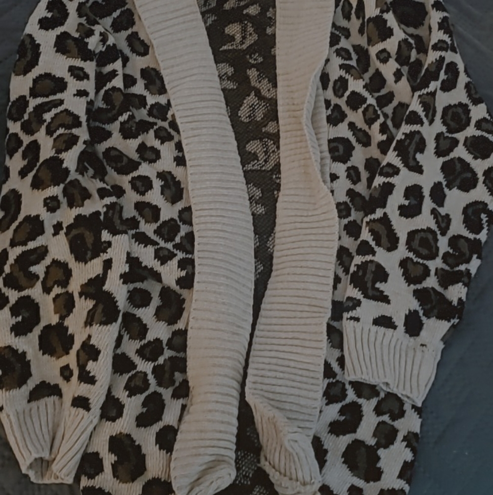 Leopard Cardigain